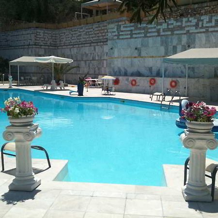 Paco'S Resort Гайос Экстерьер фото