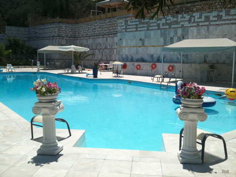 Paco'S Resort Гайос Экстерьер фото